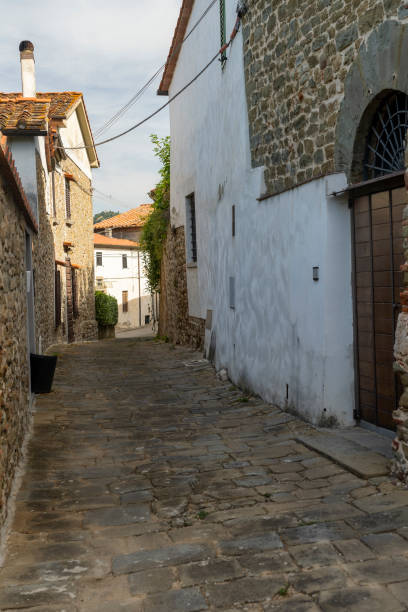 Vicolo del borgo storico di Montevettolini